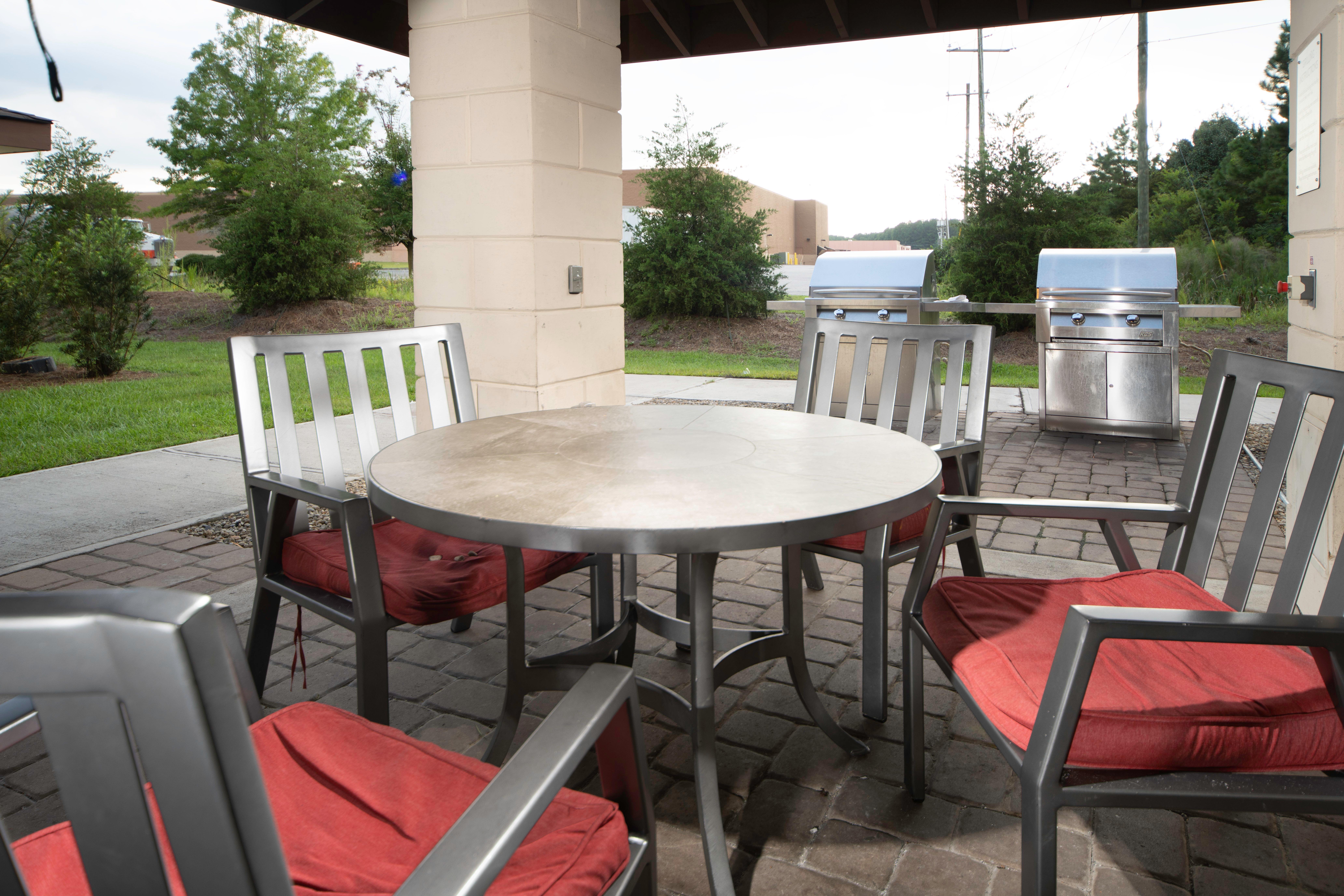Staybridge Suites - Summerville By Ihg Exterior photo